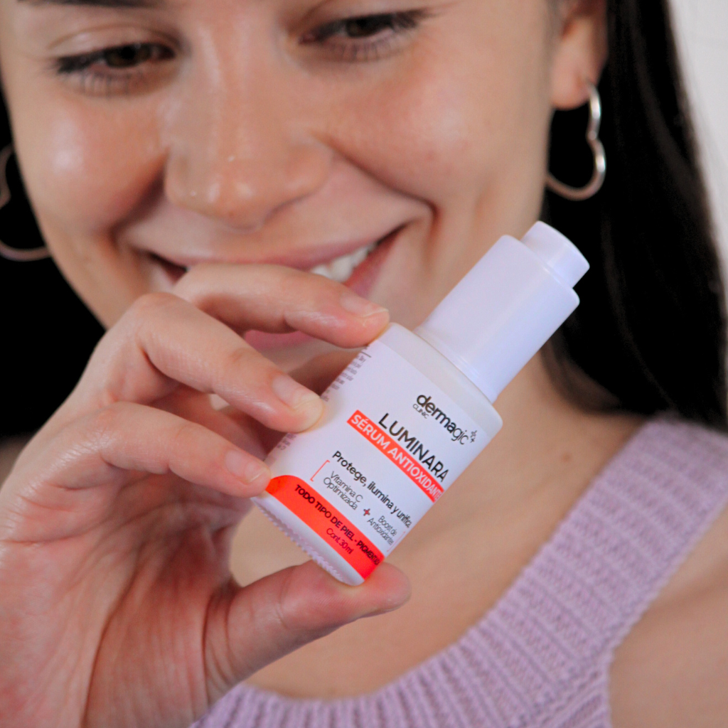 Sérum antioxidante con vitamina C estable (Magnesium Ascorbyl Phosphate) y extracto de uva rico en resveratrol, para piel apagada o con manchas. glow y brillo natural, Dermagic Luminara. serum para unificar el tono de la piel